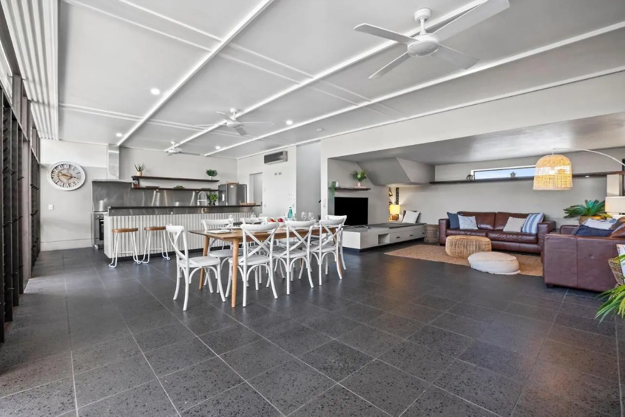 Bronze Villa Lennox Head